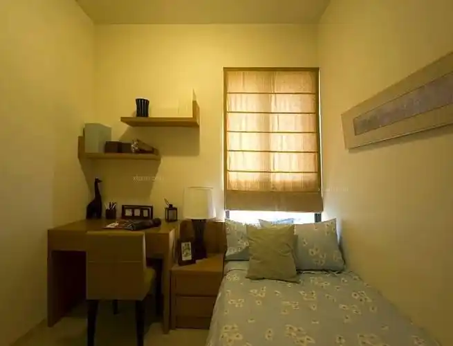 三室两厅现代简约卧室