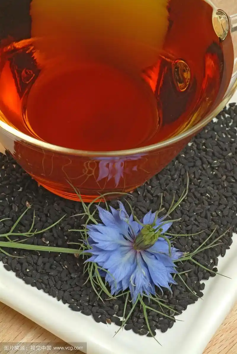 茶由黑孜然,黑豆,斑马茶