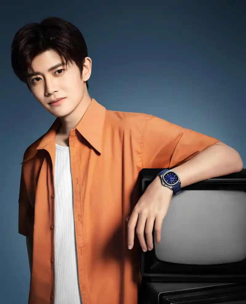 美度品牌代言人任嘉伦# #复古港风# #任嘉伦#   不知道是服饰造型偏