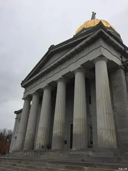 路过的城市——美国所有州府中最小的一个城市:佛蒙特州首府蒙彼利埃