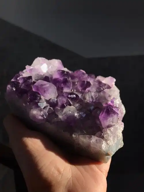 浪漫紫天然巴西渐变色紫水晶簇