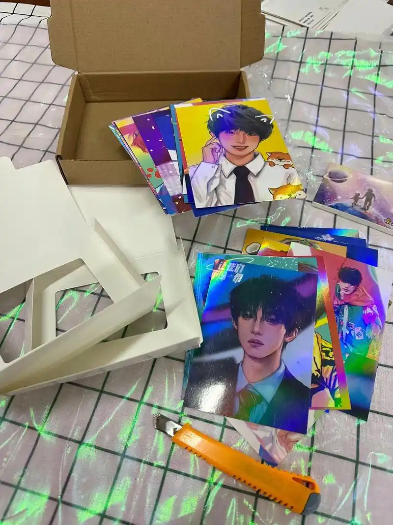 拆包 张泽禹镭射明信片.来一波拆包 张泽宇明信片 镭射的 v - 抖音