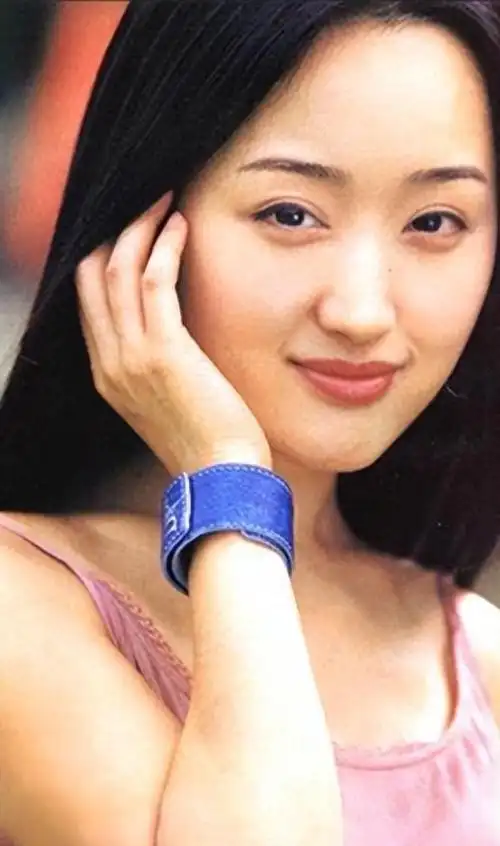 皈依佛门,悄然离世,这十位当红女歌手里面,哪个令人惋惜!