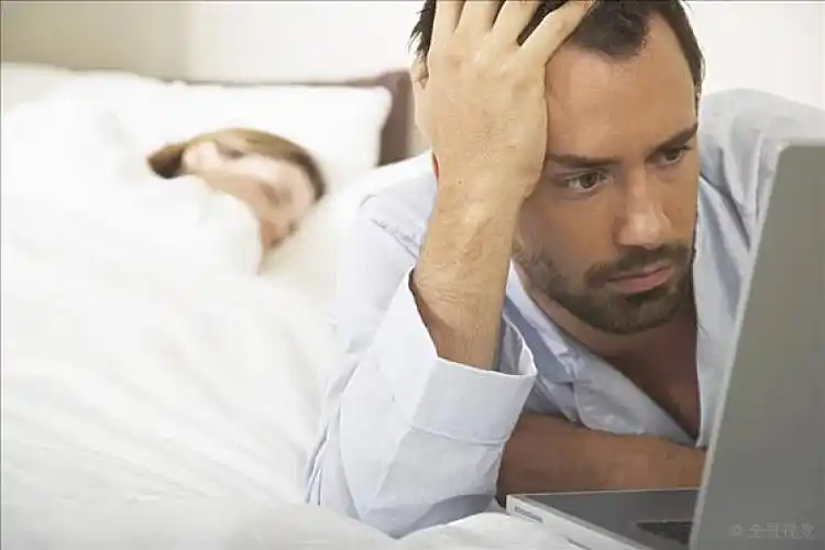 男人_使用笔记本_电脑_图片大全—全景创意图库(quanjing.