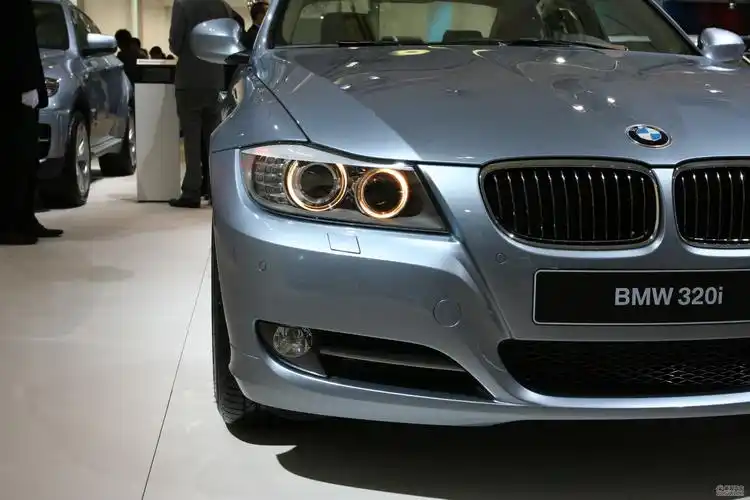 华晨宝马320价位,华晨宝马320i这个车怎么样?