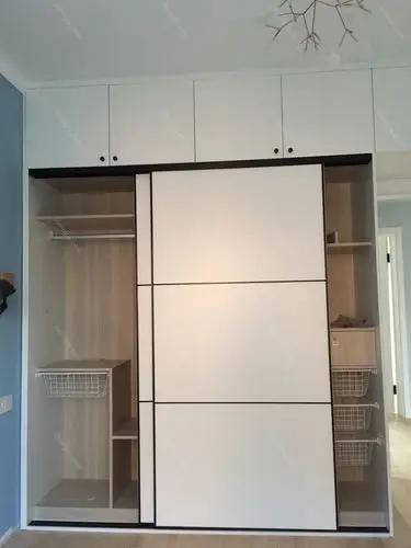 经典黑白配,简约不简单 | 丽维家定制移门衣柜