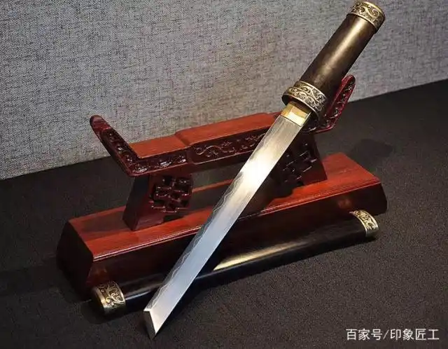 冷兵器铜装草花短唐刀,鉴赏