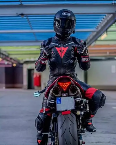 男人骑机车不仅仅是因为帅 (3/11)