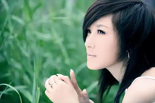 23岁出道39岁跳楼是谁毁了这个和那英王菲齐名的女歌手