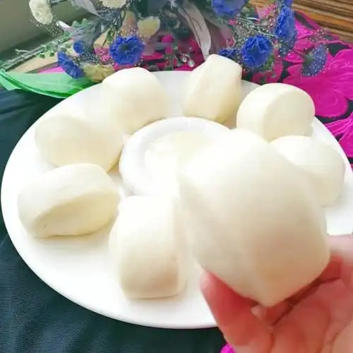 炼乳牛奶小馒头,甜丝丝的,奶香味十足