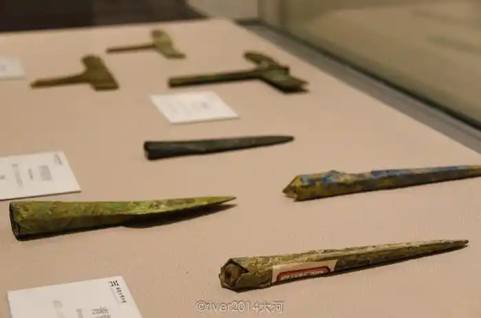 在宿迁境内出土了许多文物,秦末汉初西楚霸王项羽的故乡就在宿迁.