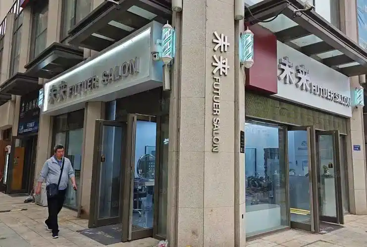 (转让) 个人急转!升龙城8号院拐角门头美发店转让理发店转让