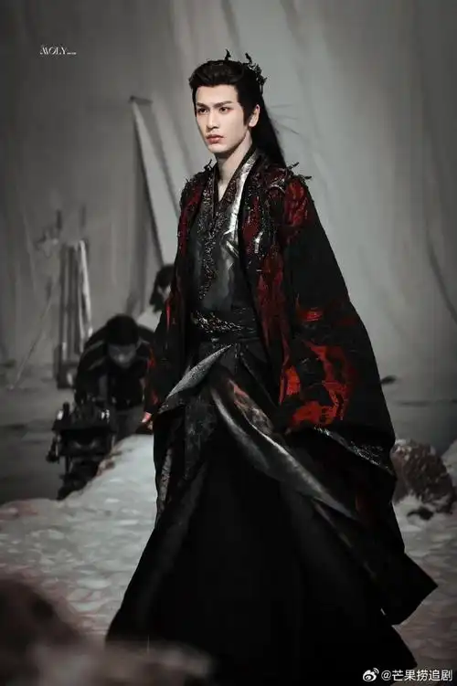 四海重明过审#张凌赫的古装,人物气质随着服装走,人物性格随着人物走