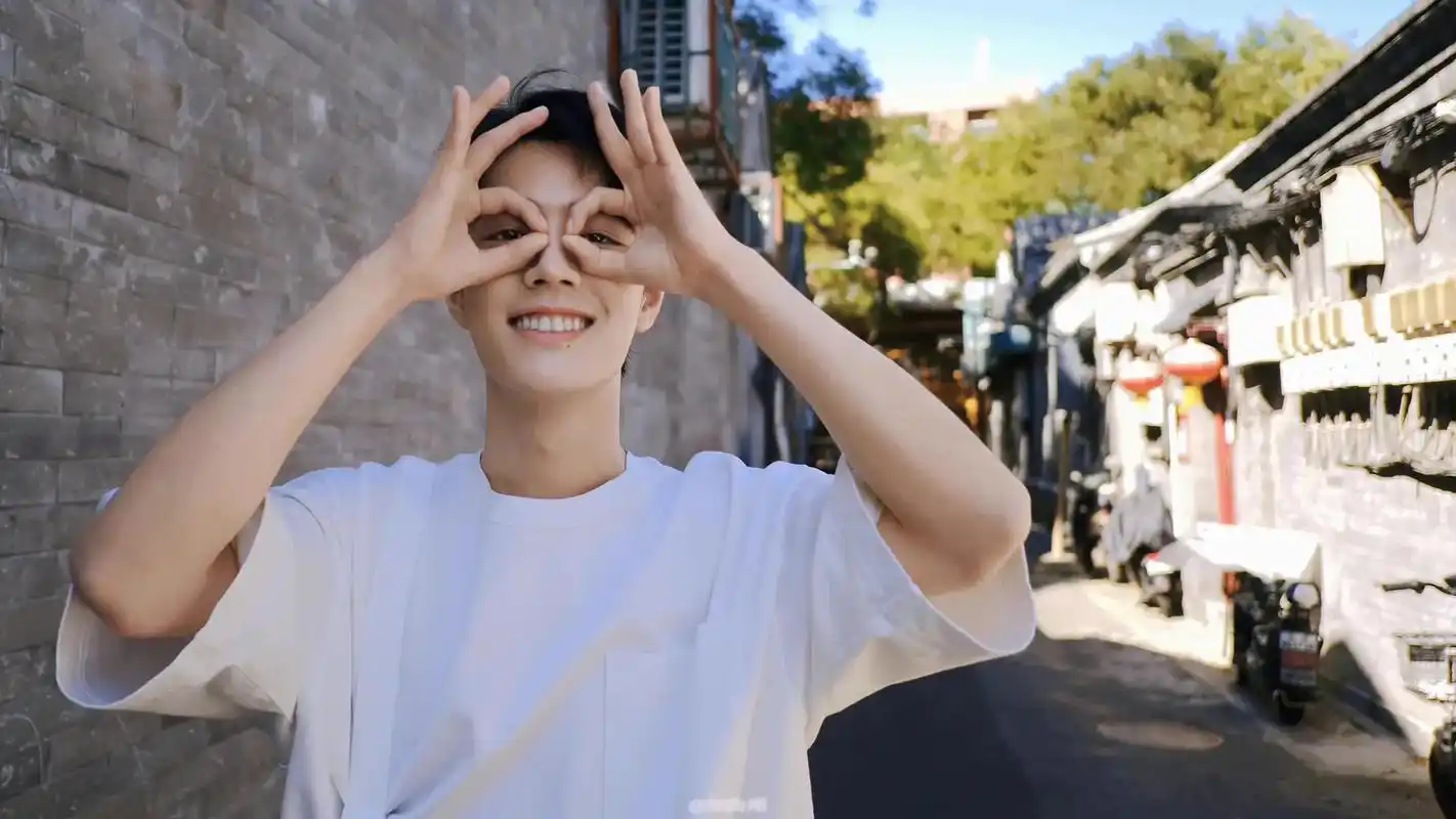 愿所有的美好和期待都能如约而至 #肖战 #治愈系笑容 #我 - 抖音