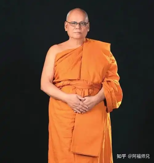 为什么泰国僧人的袈裟颜色各异? - 知乎