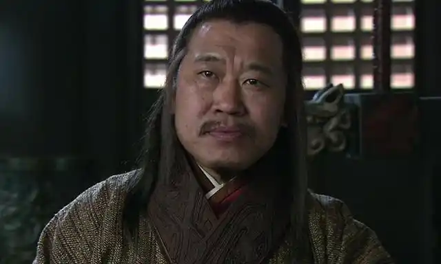 在《三国演义》中,庞统是因诸葛亮而死,刘备也有不可推卸的责任