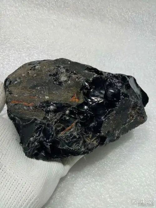 新疆戈壁精品天然玻璃陨石1632克原石