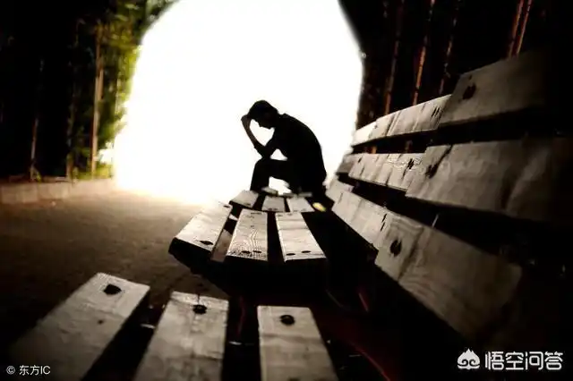 情绪低落的句子失望形容情绪非要低落神情失望的成语