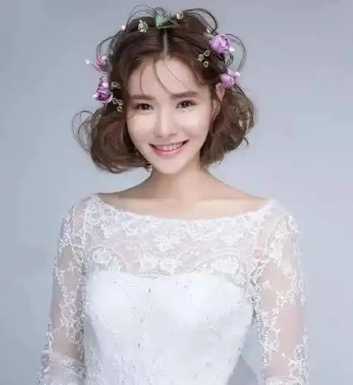 最chic的短发新娘发型吧!