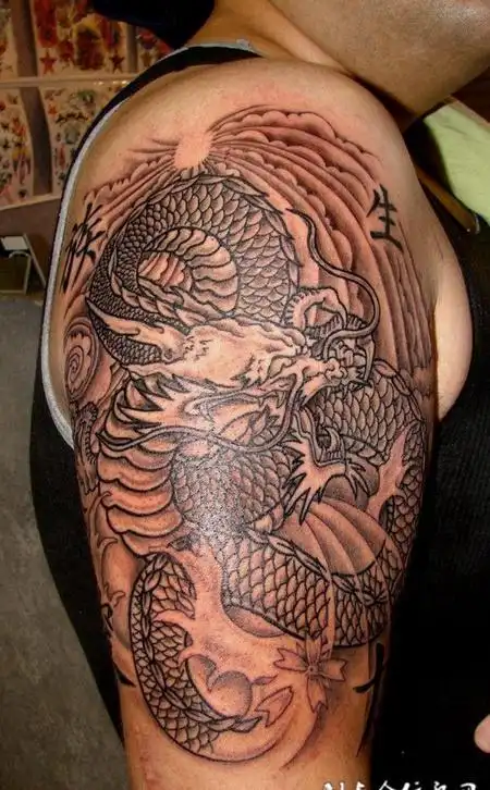 神龙降临肩部刺青图案-纹身图片网