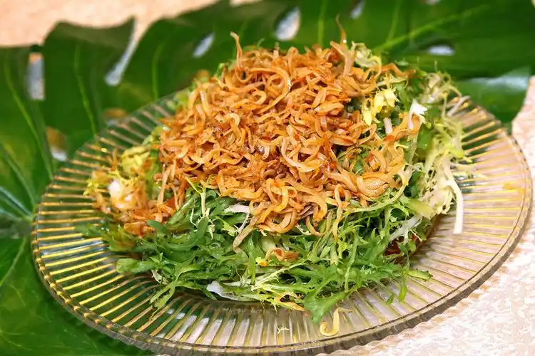 丁香鱼拌苦苣图片