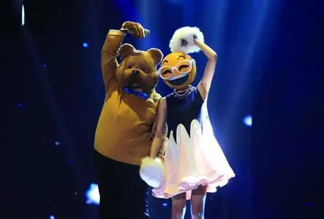 蒙面唱将史上最尴尬选手自称是一姐取下头套评委都不识