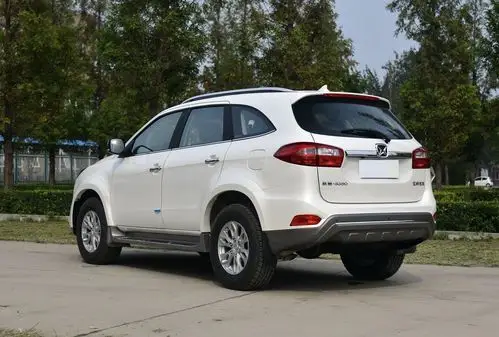 一脸"凶"相,华丽外观下的越野暴徒,江铃驭胜s350驾到