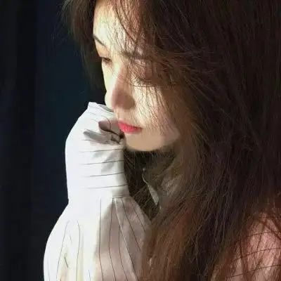 个性酷拽的霸气女生头像