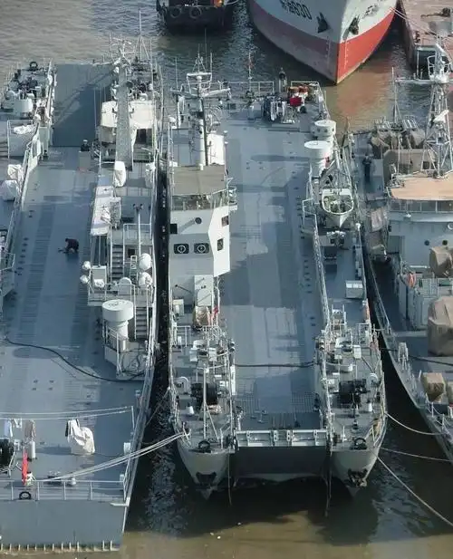 新品海军074a玉北级登陆舰