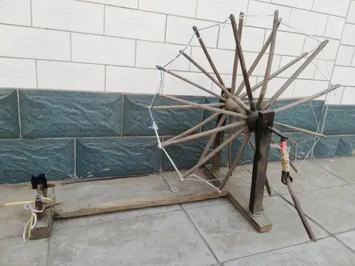 纺车嘤嘤入心间