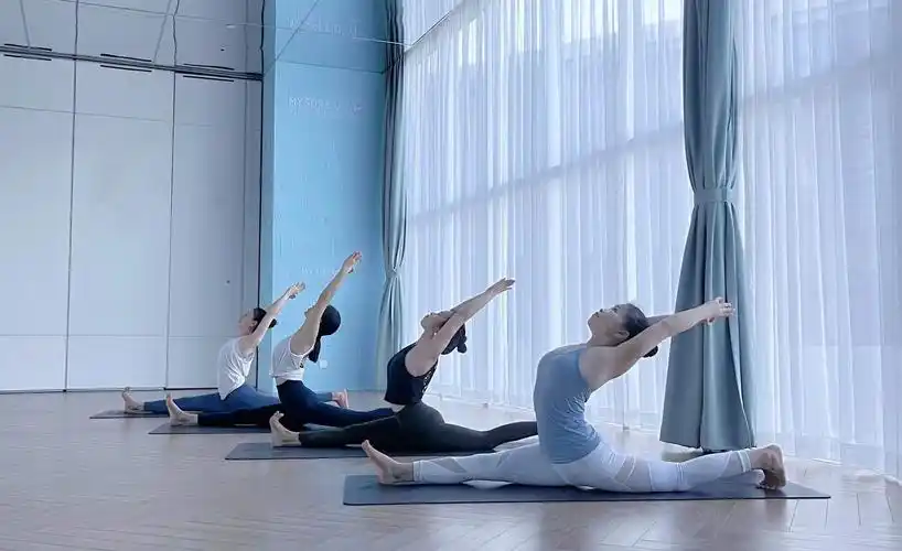 迈索尔优瑜伽会所马成空中花园店