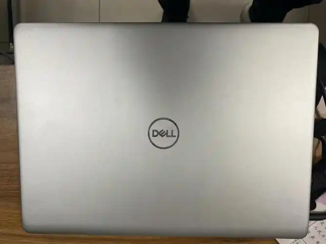 戴尔笔记本 灵越5493 14寸 i5 10代
