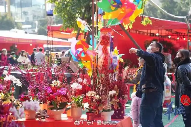 据悉,2024荔湾传统迎春花市将于2024年2月6日(腊月廿七)至2月9日(除夕