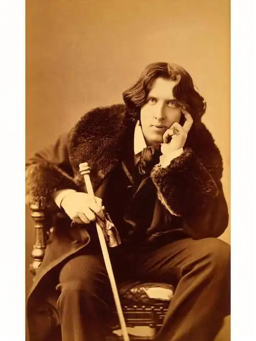 爱尔兰剧作家,小说家,散文家和诗人奥斯卡·王尔德.