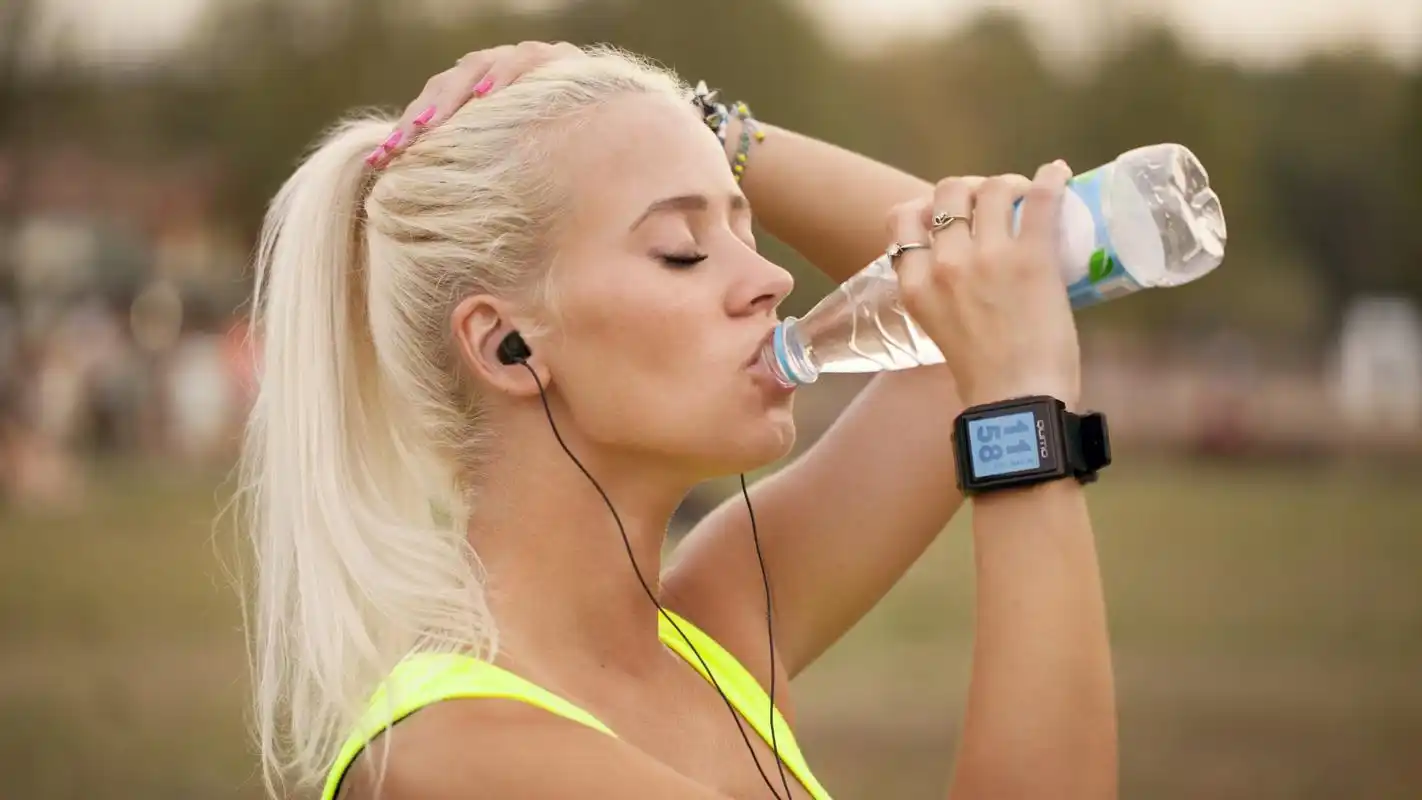 火辣性感欧美美女健身运动图片电脑壁纸