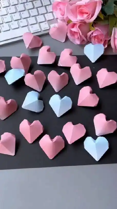 正方形纸折漂亮的立体爱心,简单又好看#手工diy #秒懂创意的微博视频