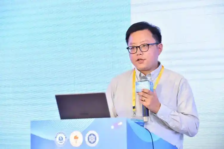 方法与应用"专题部分,复旦大学徐彦辉,北京大学陈雷,清华大学刘俊杰