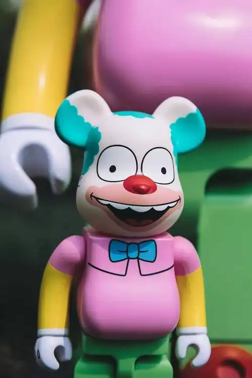 一眼便识,《the simpsons》krusty the clown x be@rbrick 玩偶发售