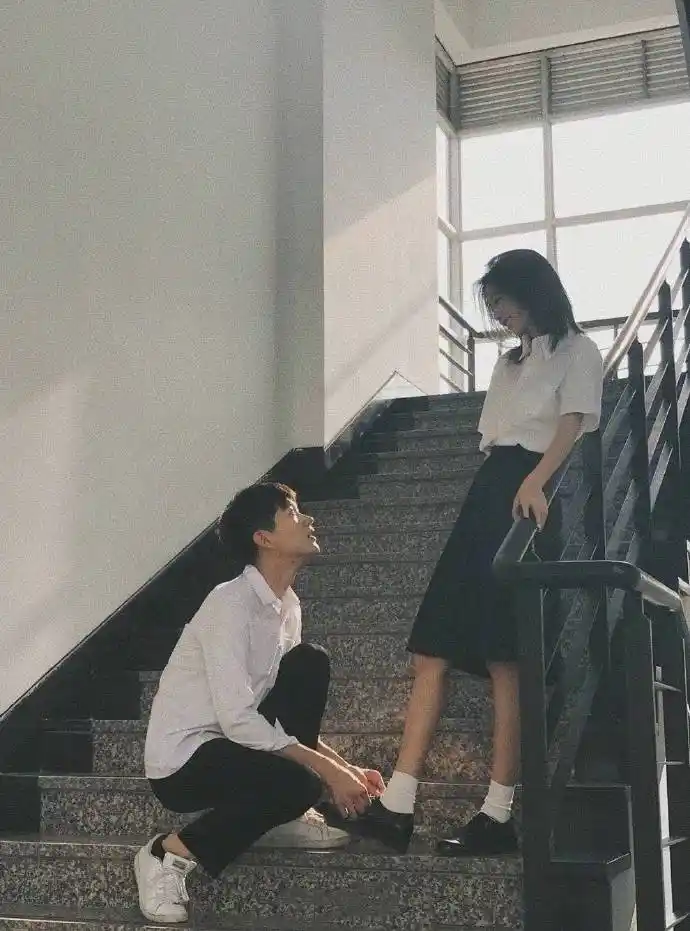 ins情侣手机壁纸 人物手机壁纸高清无水印