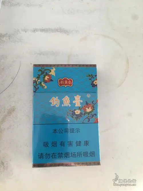 答:钓鱼台香烟景泰蓝(蓝钓)1200元/条,一箱25条 钓鱼台香烟(黄钓)1000