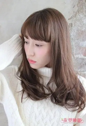 女生中长发剪波波头主流图片 支撑场面的女主拉直发造型设计_发型师姐