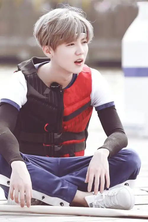 鹿晗《奔跑吧》