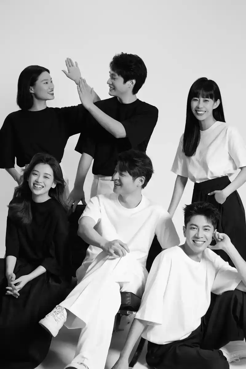 团队照更新.#形象照 #合照 #团队照 #团队照片怎么摆拍  - 抖音