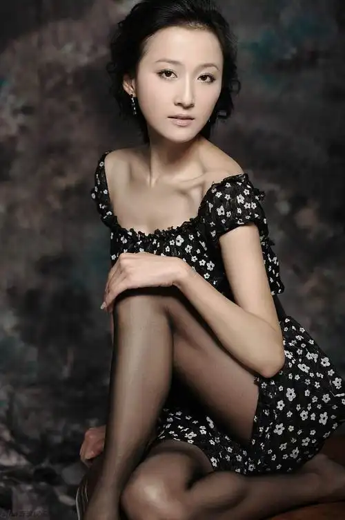 刘佳佳在我的丑娘中的表现2002年参演由陈坤,董洁等