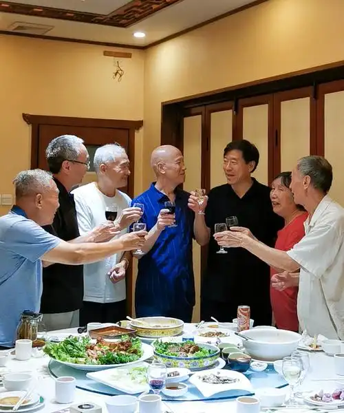 纪老友相聚照片集