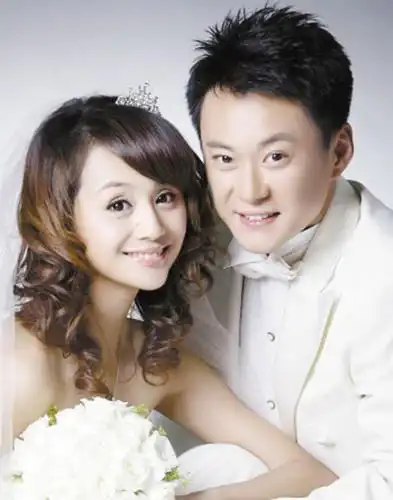 图王斑曹颖婚纱照13年甜蜜情史大揭秘