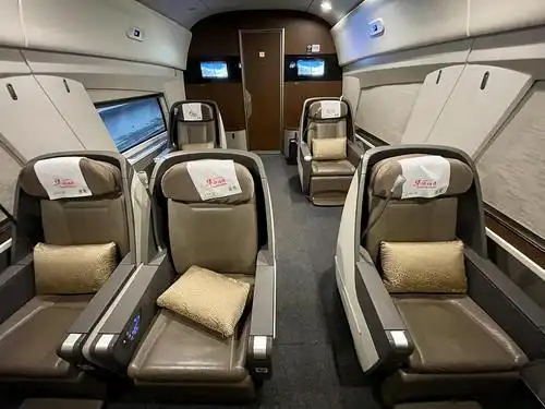 g6028广铁商务座红烧狮子头不辣