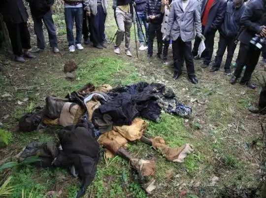 探秘湖南恐怖的"僵尸"村落