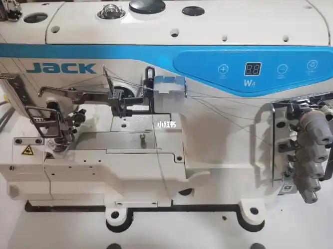 杰克绷缝机