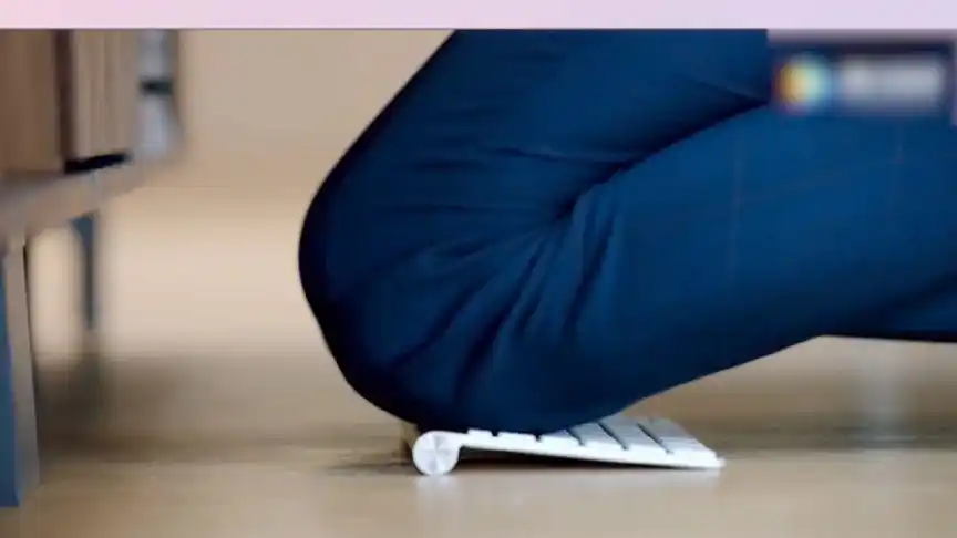 真的让他跪键盘